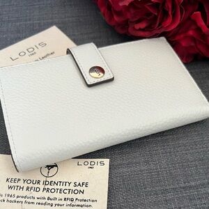 NWT LODIS WALLET ORGANIZER CASE